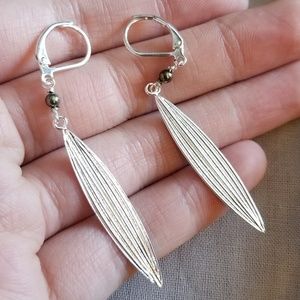 NIB Emma & Chloe Earrings Bambou in Silver